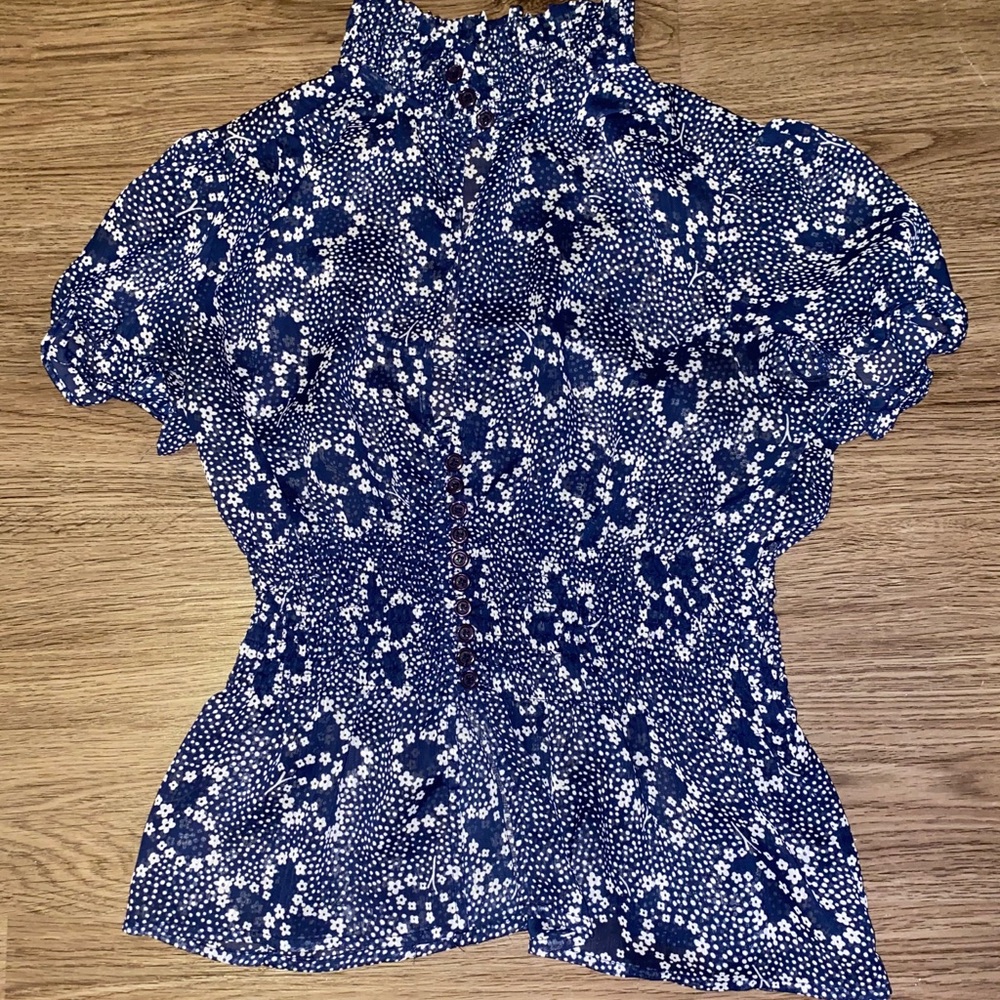 High neck blouse, thin material, floral